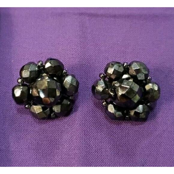 Vintage Black Glass Beaded Cluster Clip On Earrings Made in Western Germany - Picture 1 of 11